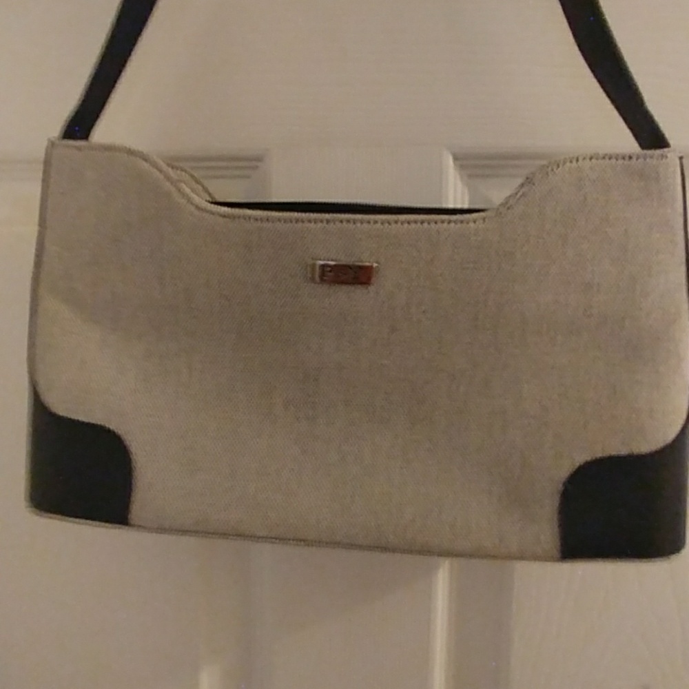 Purse - Picture 3 of 4